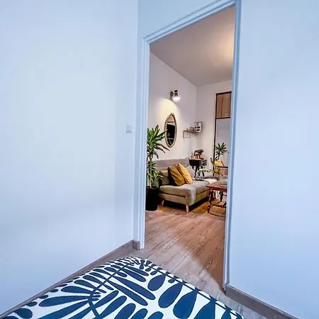 Διαμέρισμα Confort & Modernite Au Centre De Ταρμπ