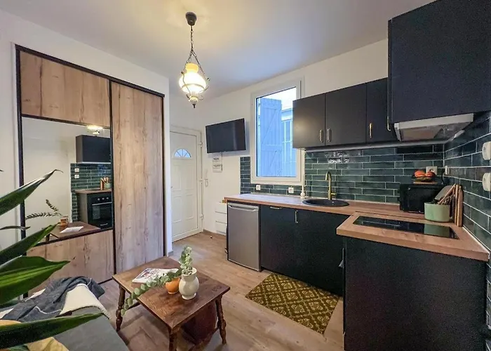 Confort & Modernite Au Centre De Ταρμπ