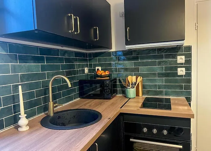 Confort & Modernite Au Centre De *